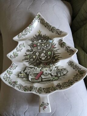 Johnson Bros Merry Christmas - 3 Part Serving Dish - Tree Shaped 14"